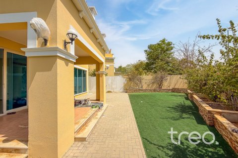 Villa de 4 chambres à Legacy, UAE No. 222760 17