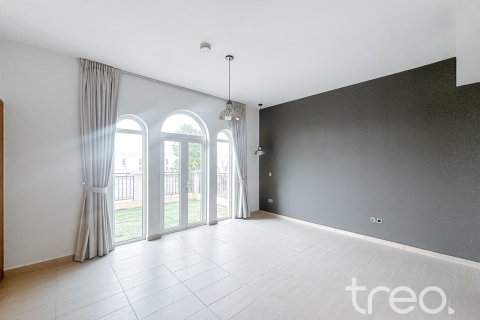 Villa de 4 chambres à Legacy, UAE No. 222760 6