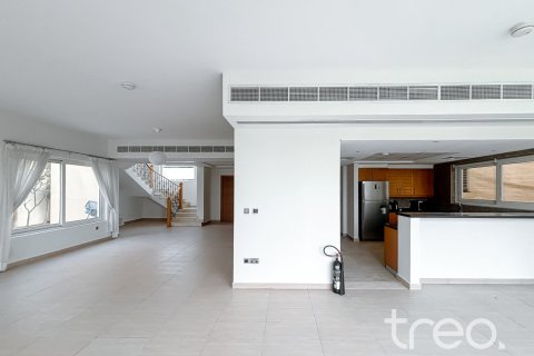 Villa de 4 chambres à Legacy, UAE No. 222760 15