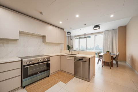 Квартира с 3 спальнями в Zabeel, ОАЭ №221600 5