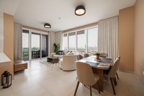 Квартира с 3 спальнями в Zabeel, ОАЭ №221600 3