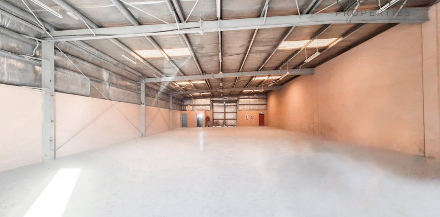 371.6مربع، مستودع في Al Qusais Industrial Area, الإمارات العربية المتحدة رقم 47598