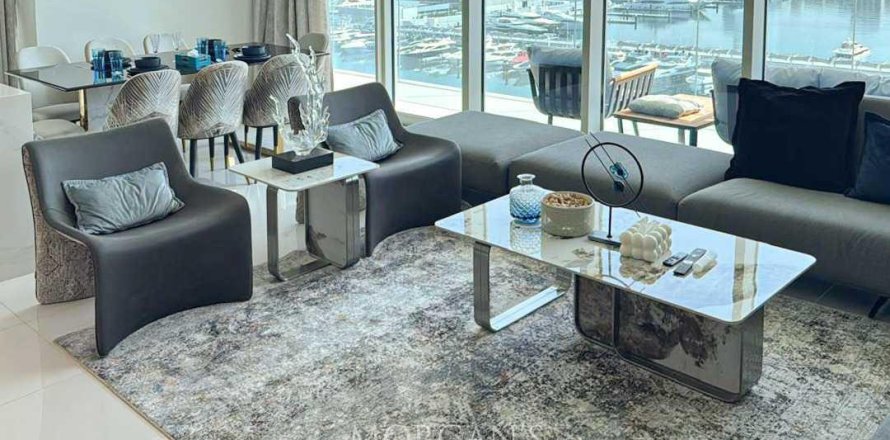 3 bedrooms Apartment in EMAAR Beachfront, UAE No. 87800