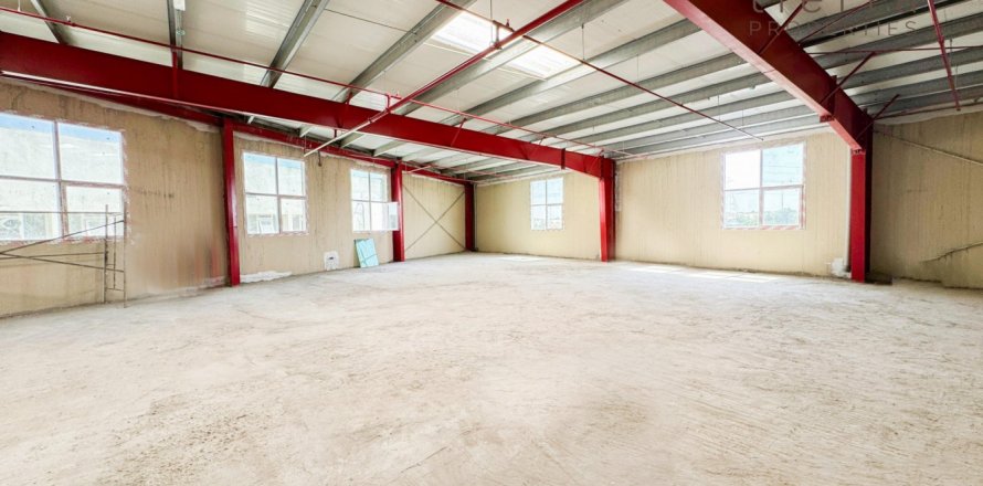 659.6m² Warehouse in Al Khawaneej, UAE No. 46597