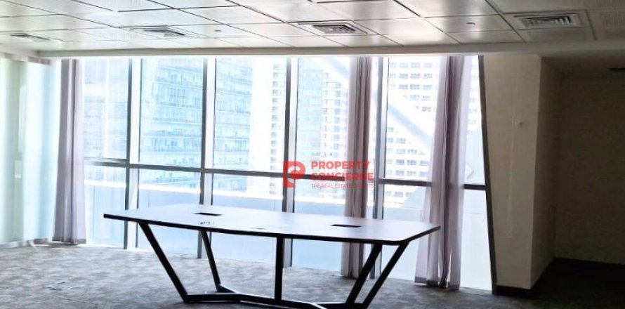 Office de 102m² en Jumeirah Lake Towers, UAE No. 39699