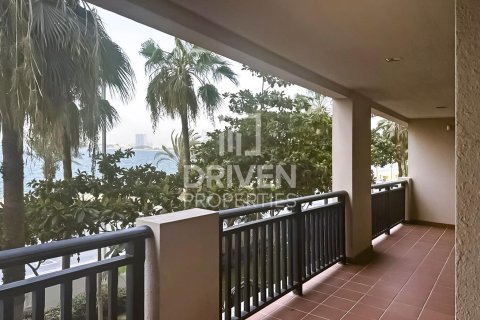 2 bedrooms Apartment in The Crescent, UAE No. 211323 11