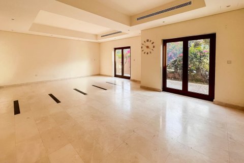 3 غرف نوم تاون هاوس في North Village, الإمارات العربية المتحدة رقم 195596