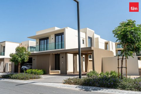 Villa de 4 dormitorios en Jebel Ali, UAE No. 223864 3