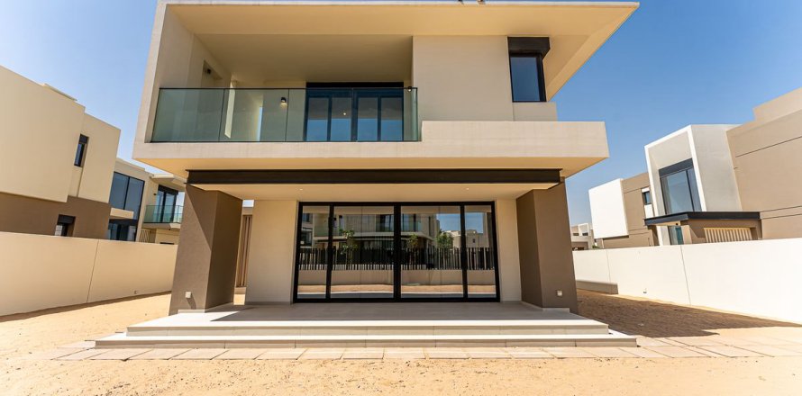 Villa de 4 dormitorios en Jebel Ali, UAE No. 223864