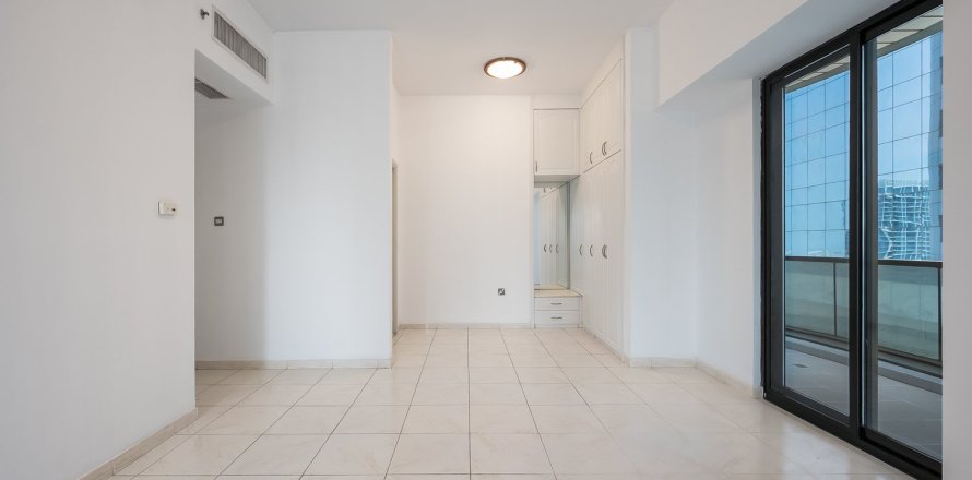 Apartment de 2 dormitorios en Sheikh Zayed Road, UAE No. 221697