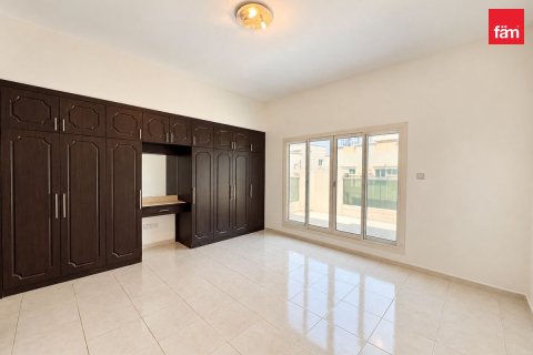 Villa de 4 chambres à Dubai, UAE No. 215643 11