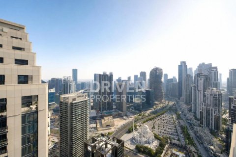 3 bedrooms Apartment in BLVD Heights, UAE No. 215200 21
