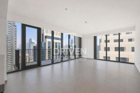 3 bedrooms Apartment in BLVD Heights, UAE No. 215200 22