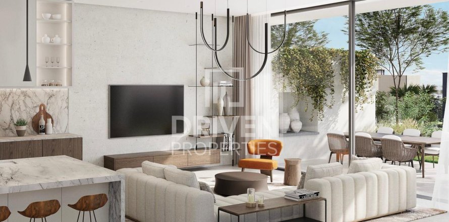 4 bedrooms Villa in Dubai, UAE No. 214672