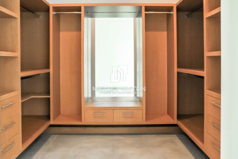 Apartment de 3 dormitorios en Palm Jumeirah, UAE No. 129528 11