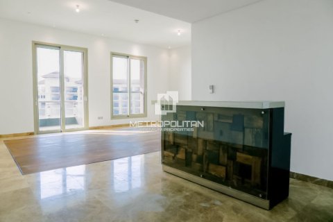 Apartment de 3 dormitorios en Palm Jumeirah, UAE No. 129528 3