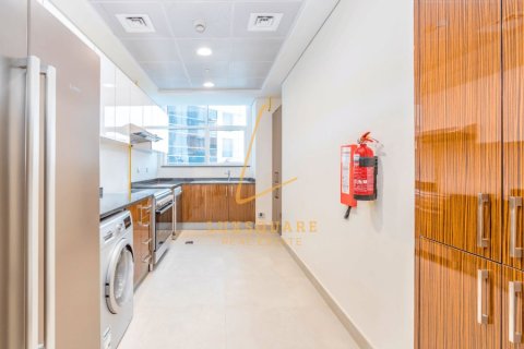 2 bedrooms Apartment in Marina Arcade Tower, UAE No. 226876 6