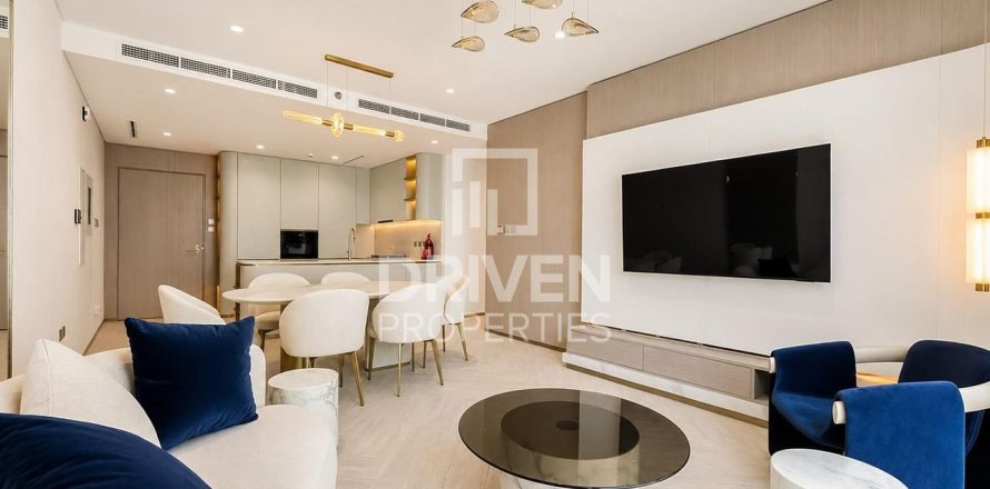 Appartement de 2 chambres à Dubai, UAE No. 217957