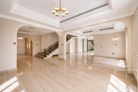 Вилла с 4 спальнями в Jumeirah Islands, ОАЭ №205983 5