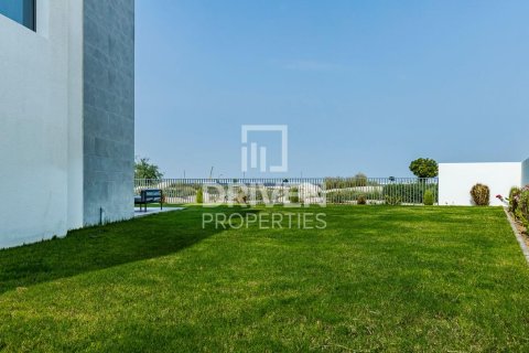 4 غرف نوم فيلا في EMAAR South, الإمارات العربية المتحدة رقم 202508 21