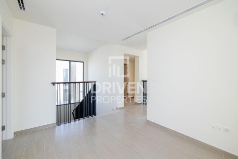 4 غرف نوم فيلا في EMAAR South, الإمارات العربية المتحدة رقم 202508 13