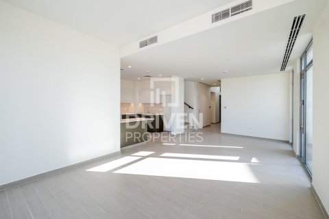 4 غرف نوم فيلا في EMAAR South, الإمارات العربية المتحدة رقم 202508 5