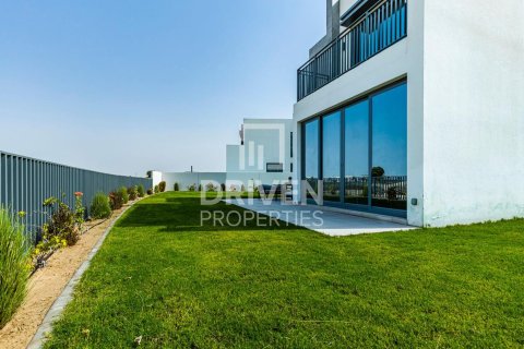 4 غرف نوم فيلا في EMAAR South, الإمارات العربية المتحدة رقم 202508 22