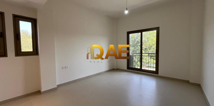 Apartment de 2 dormitorios en The Gardens, UAE No. 55224