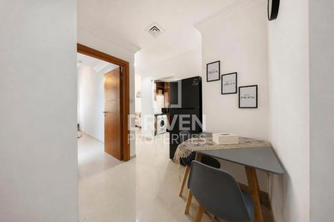 Квартира с 1 спальней в Dream Towers, ОАЭ №225477 6