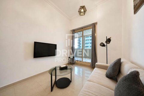 Квартира с 1 спальней в Dream Towers, ОАЭ №225477 3