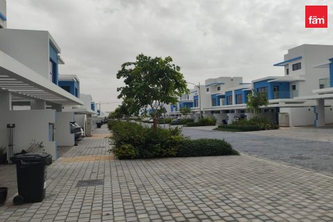 4 bedrooms Villa in Dubai, UAE No. 213283 3