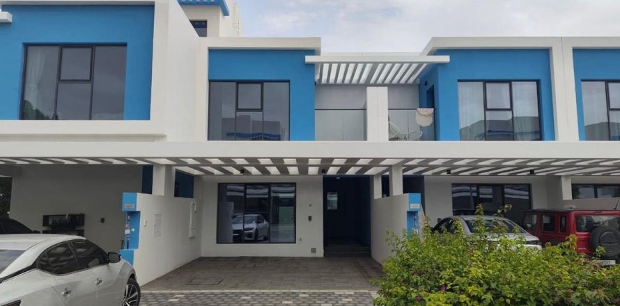 4 bedrooms Villa in Dubai, UAE No. 213283