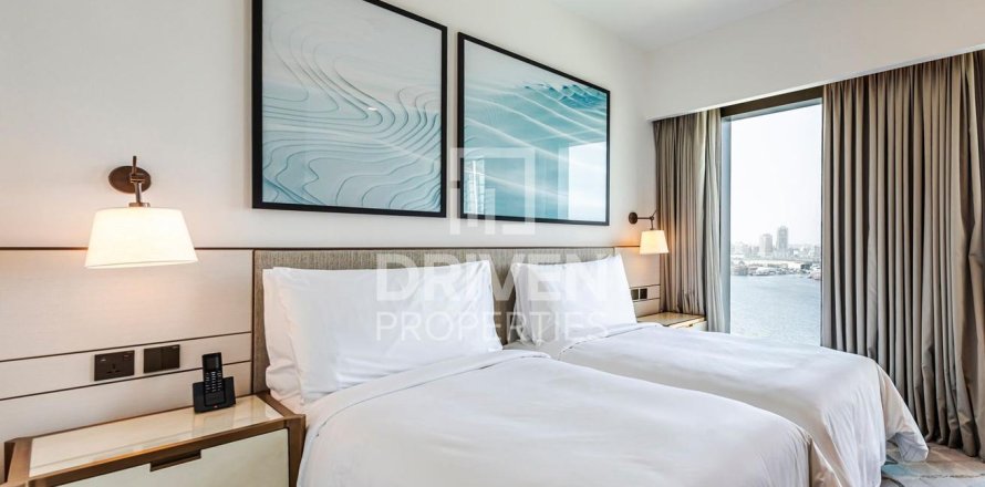 Apartment de 2 dormitorios en Address Harbour Point, UAE No. 217822