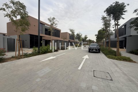 Villa de 4 chambres à Tilal City, UAE No. 38140 3