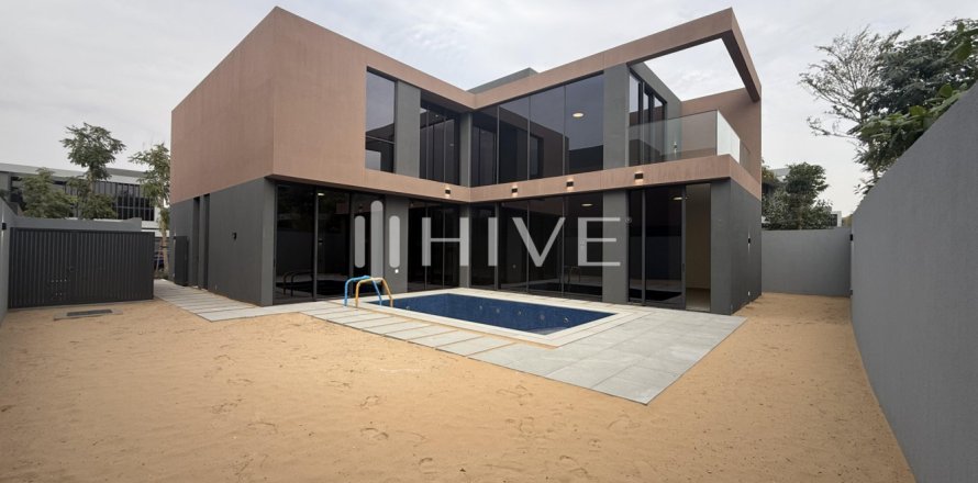 Villa de 4 chambres à Tilal City, UAE No. 38140