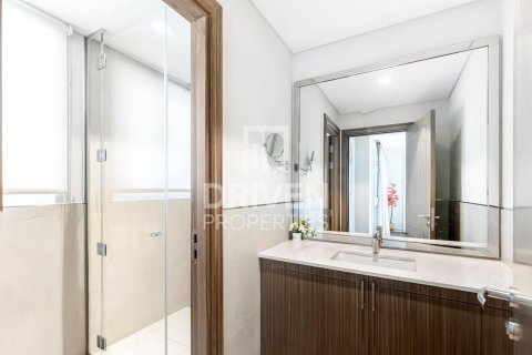 Villa de 4 dormitorios en Jumeirah, UAE No. 217862 16