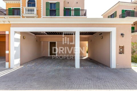Villa de 4 dormitorios en Jumeirah, UAE No. 217862 23