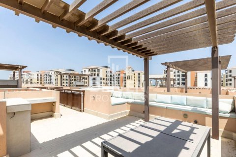 Villa de 4 dormitorios en Jumeirah, UAE No. 217862 21