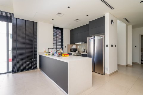 Villa de 4 dormitorios en Golf Grove, UAE No. 215251 6
