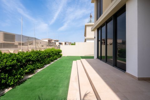Villa de 4 dormitorios en Golf Grove, UAE No. 215251 14