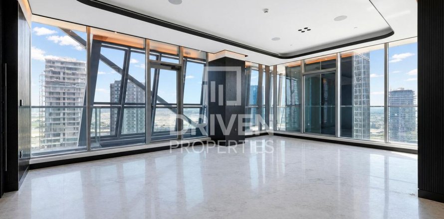 Apartment de 4 dormitorios en Business Bay, UAE No. 221452
