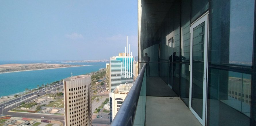 4 غرف نوم شقة في Corniche Road, الإمارات العربية المتحدة رقم 49722