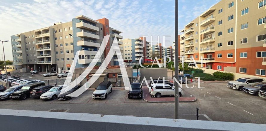 3 bedrooms Apartment in Al Reef, UAE No. 221779