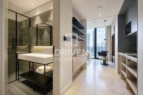 Studio Apartment in Business Bay, UAE No. 211940 11