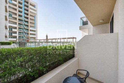 Studio Apartment in Azizi Star, UAE No. 211743 16