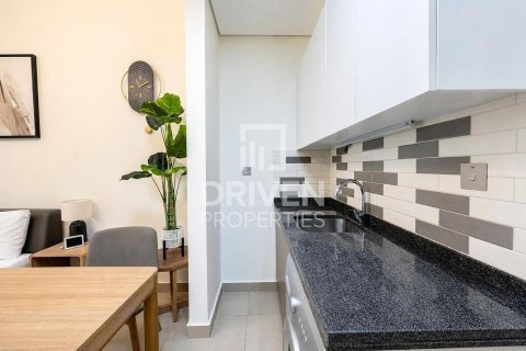 Studio Apartment in Azizi Star, UAE No. 211743 13