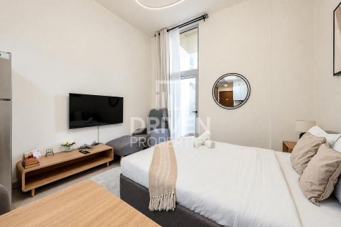 Studio Apartment in Azizi Star, UAE No. 211743 8