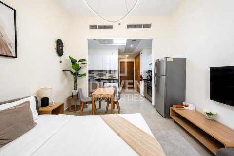 Studio Apartment in Azizi Star, UAE No. 211743 7