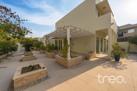 3 bedrooms Villa in Arabian Ranches, UAE No. 220773 4