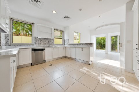 3 bedrooms Villa in Arabian Ranches, UAE No. 220773 10